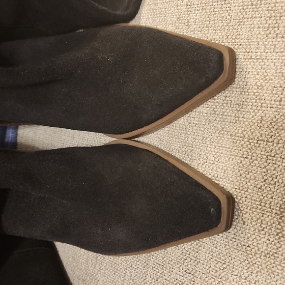 Vince Camuto Wendy Boot - Picture 7 of 9